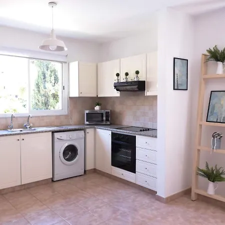 Apartment Perfectly Located 2bdr/pool+near Beach+free Wifi